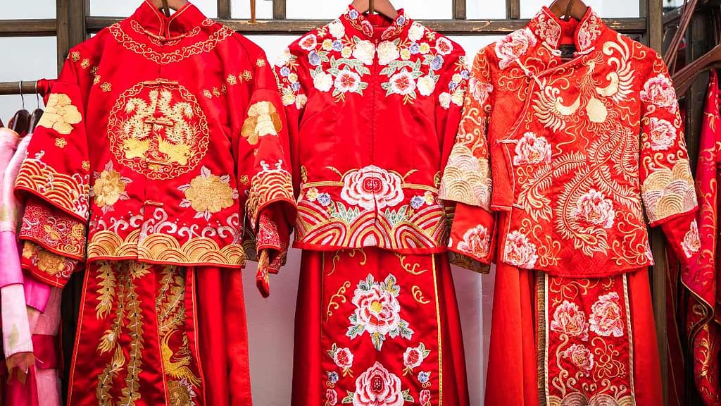 Traditional Chinese Clothing Facts