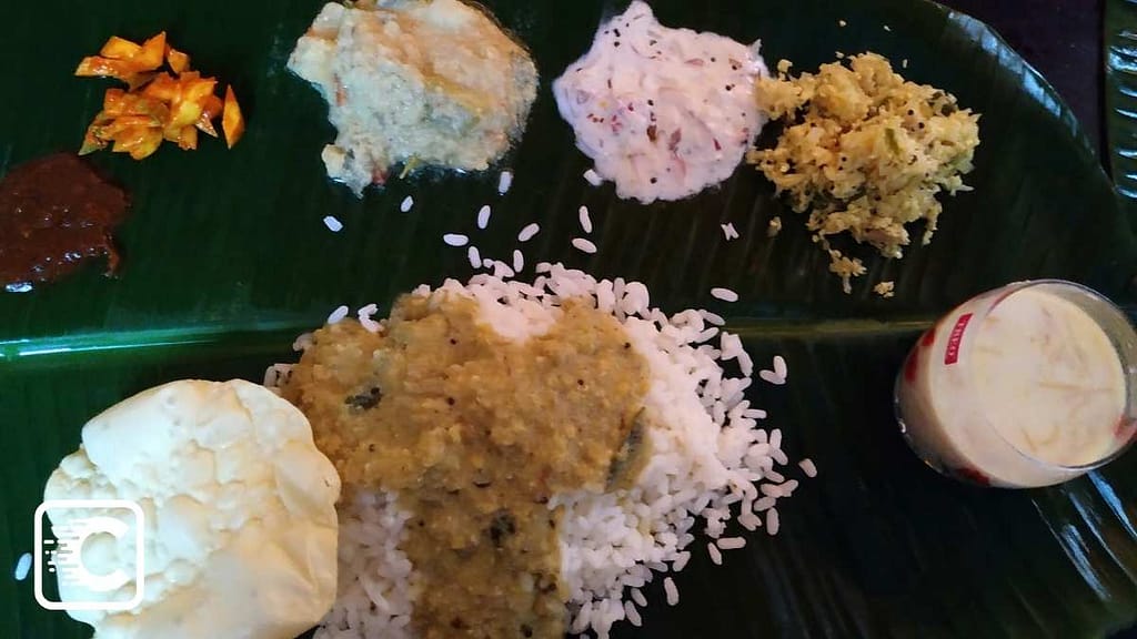 The tradition of Enjoying the Sadhya
